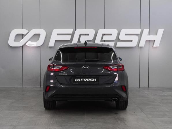 Kia Ceed III с пробегом 2019 года, цена 1 780 800 рублей, 118050 км, хэтчбек, Автокод Объявления