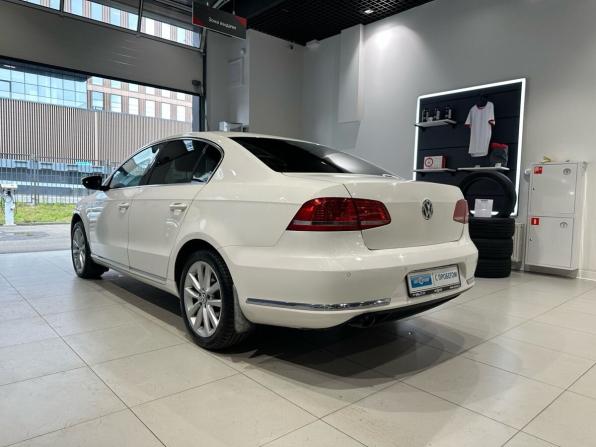 Volkswagen Passat B7 с пробегом 2012 года, цена 810 000 рублей, 288260 км, седан, Автокод Объявления