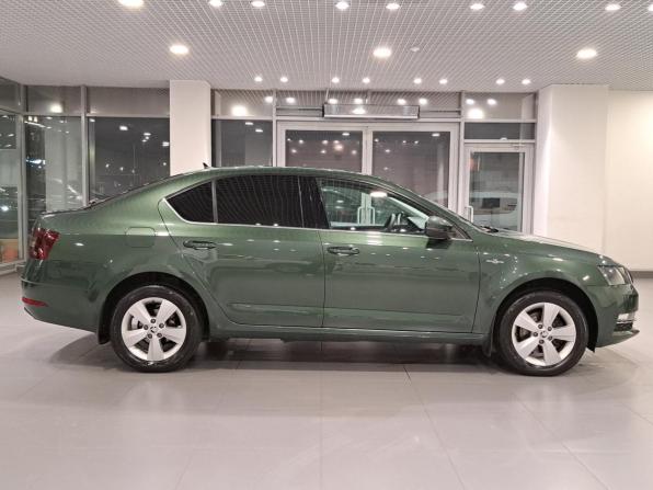Skoda Octavia III (A7) Рестайлинг с пробегом 2020 года, цена 1 785 000 рублей, 121332 км, лифтбек, Автокод Объявления