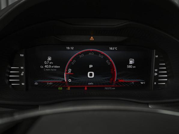 Skoda Rapid II с пробегом 2022 года, цена 2 132 000 рублей, 76575 км, лифтбек, Автокод Объявления