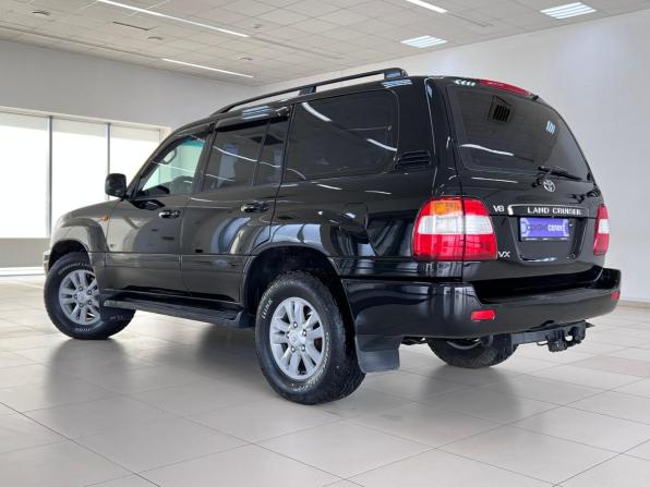 Toyota Land Cruiser 100 Series Рестайлинг 2 с пробегом 2006 года, цена 2 650 000 рублей, 300672 км, внедорожник, Автокод Объявления