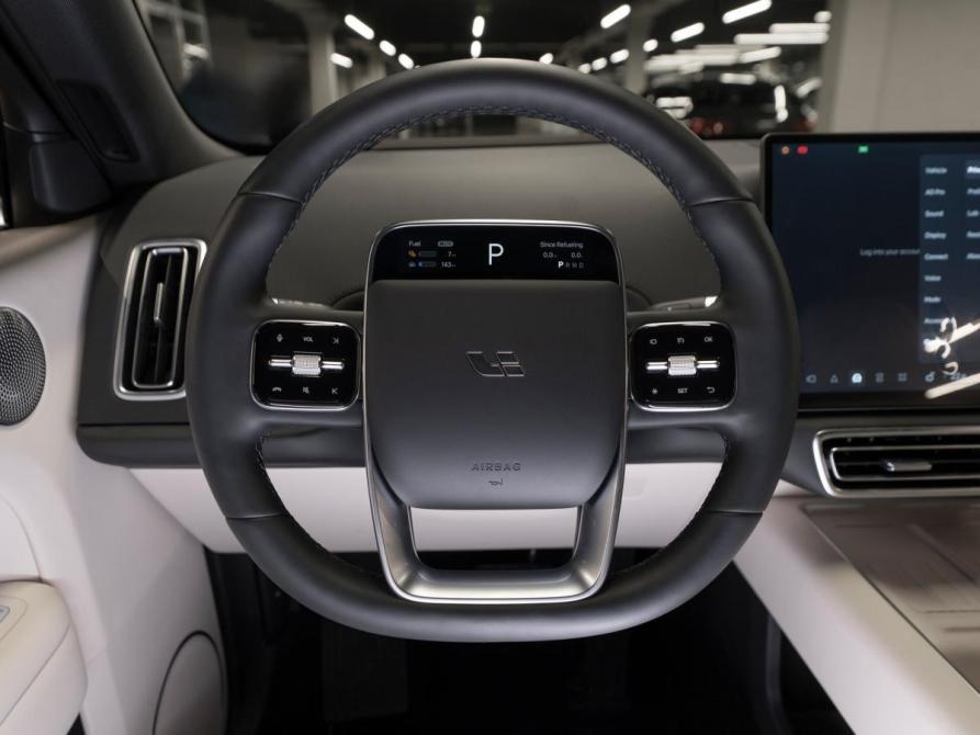 Li Auto (Lixiang) L6 Москва  - изображение 11