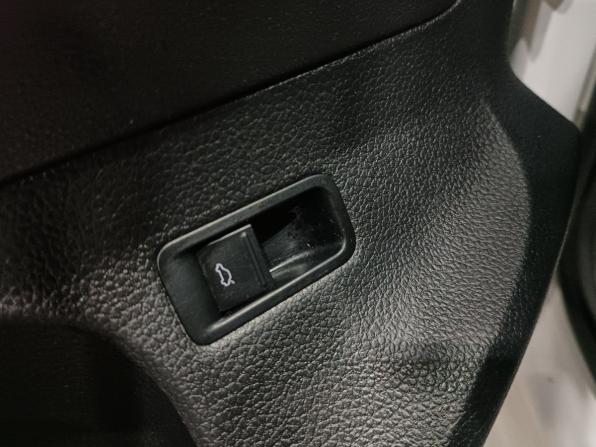 Volkswagen Polo V Рестайлинг с пробегом 2018 года, цена 680 000 рублей, 305460 км, седан, Автокод Объявления