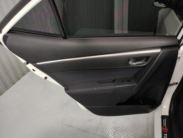 Toyota Corolla XI (E160 E170 E180) с пробегом 2013 года, цена 1 290 000 рублей, 157340 км, седан, Автокод Объявления