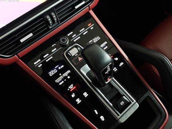 Porsche Cayenne III с пробегом 2021 года, цена 8 850 000 рублей, 49876 км, внедорожник, Автокод Объявления