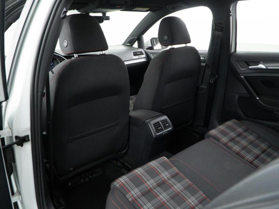 Volkswagen Golf GTI VII Рестайлинг Москва  - изображение 11