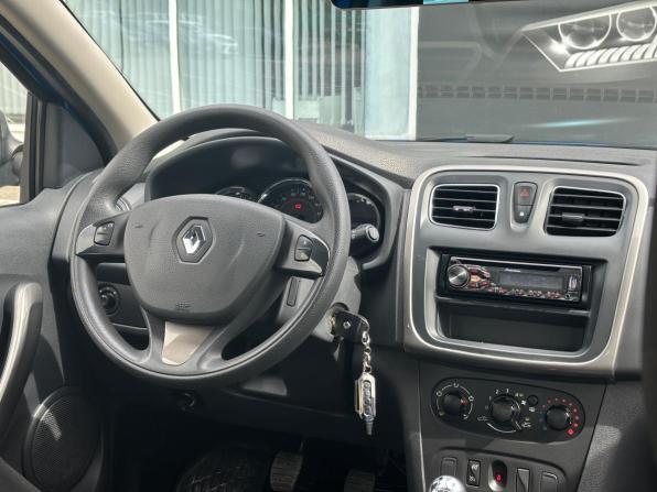 Renault Sandero II с пробегом 2016 года, цена 849 000 рублей, 63000 км, хэтчбек, Автокод Объявления