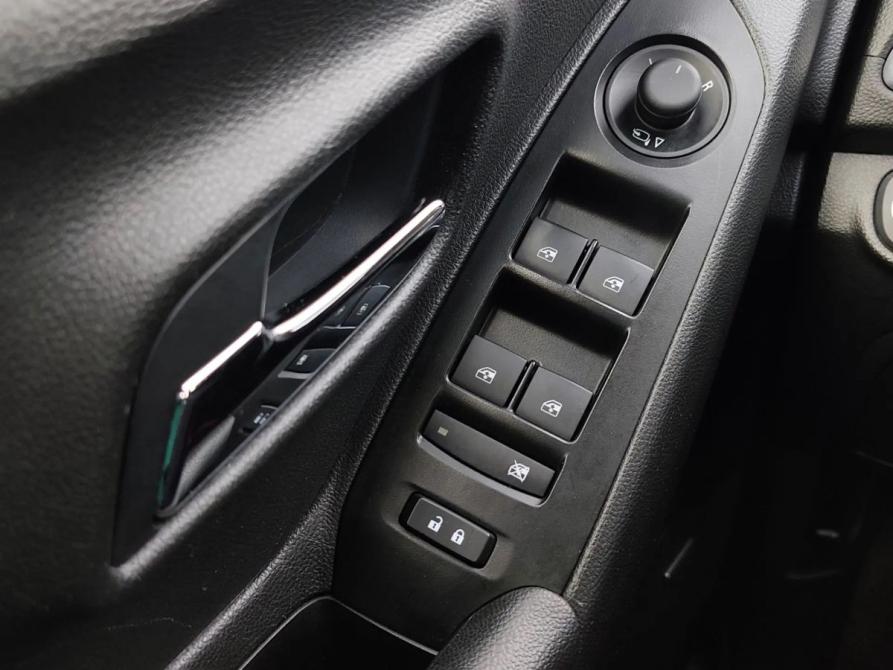 Chevrolet Trax I Рестайлинг Санкт-Петербург  - изображение 17