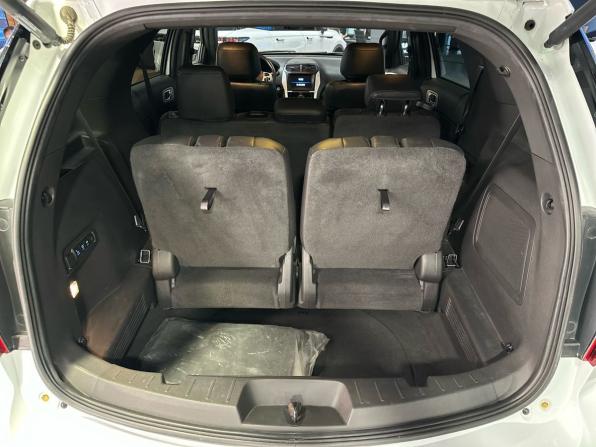 Ford Explorer V с пробегом 2015 года, цена 2 280 000 рублей, 103500 км, внедорожник, Автокод Объявления