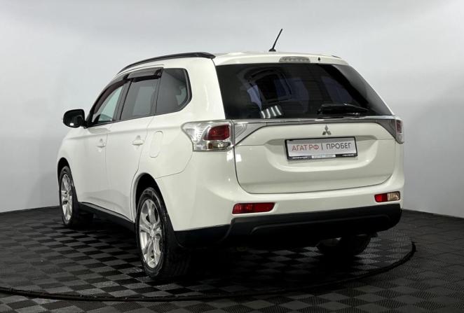 Mitsubishi Outlander III с пробегом 2012 года, цена 975 000 рублей, 253003 км, внедорожник, Автокод Объявления