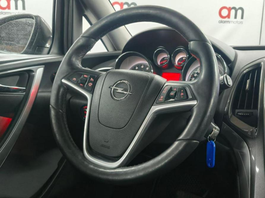 Opel Astra J Рестайлинг Санкт-Петербург  - изображение 13