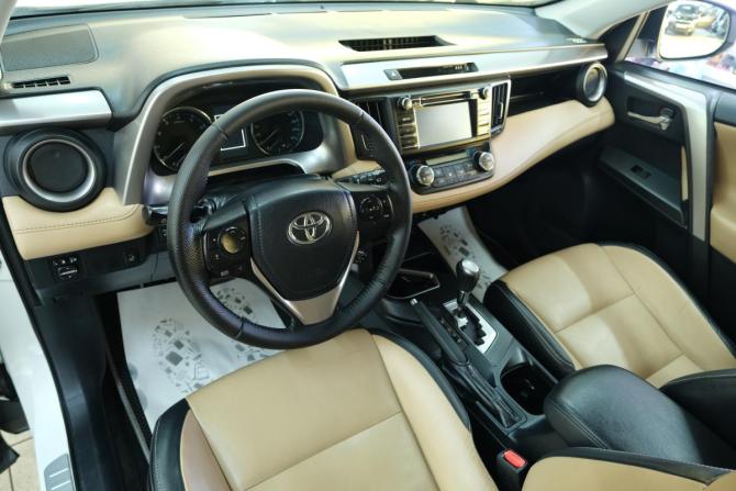 Toyota RAV4 IV (XA40) Рестайлинг с пробегом 2016 года, цена 2 599 000 рублей, 156000 км, внедорожник, Автокод Объявления