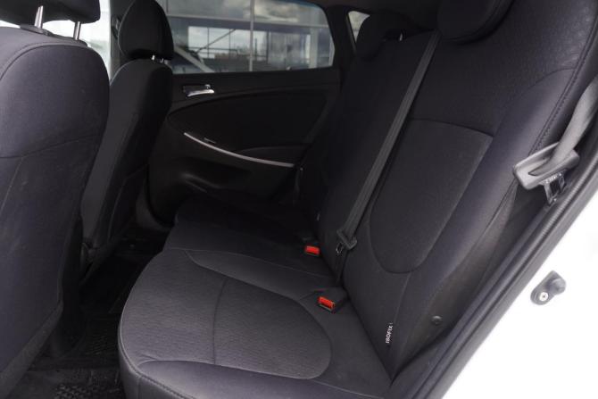 Hyundai Solaris I с пробегом 2013 года, цена 699 000 рублей, 268929 км, хэтчбек, Автокод Объявления