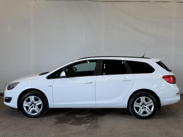Opel Astra J Рестайлинг с пробегом 2013 года, цена 850 000 рублей, 120000 км, универсал, Автокод Объявления