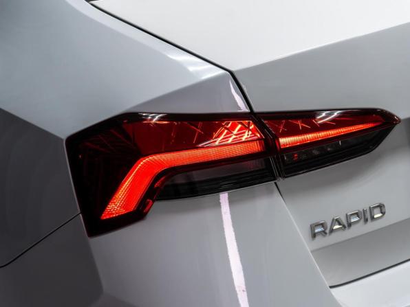 Skoda Rapid II с пробегом 2021 года, цена 1 637 000 рублей, 46577 км, лифтбек, Автокод Объявления