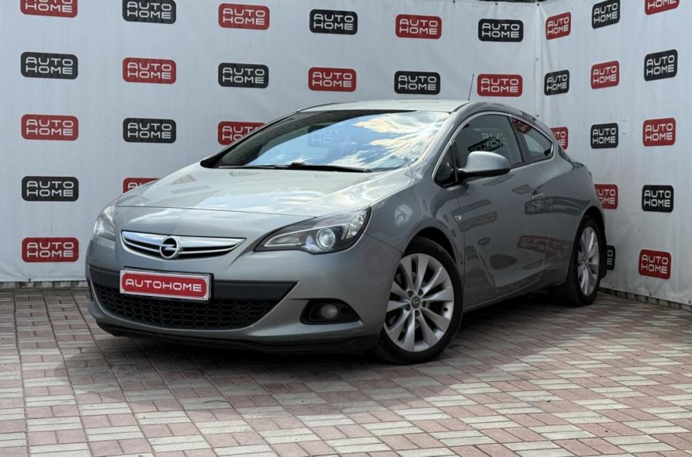 Opel Astra J Рестайлинг Санкт-Петербург  - изображение 1