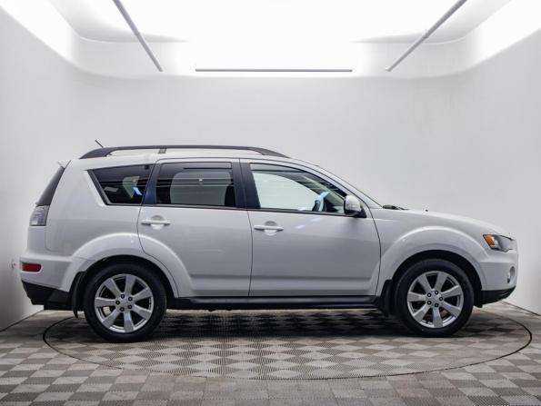 Mitsubishi Outlander II Рестайлинг с пробегом 2011 года, цена 1 024 000 рублей, 273100 км, внедорожник, Автокод Объявления