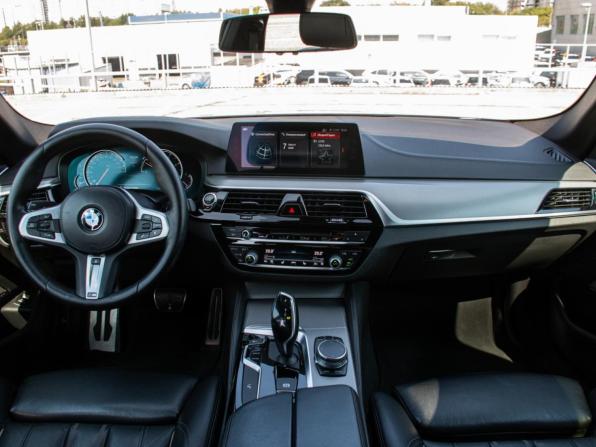BMW 5 серии VII (G30/G31/G38) с пробегом 2017 года, цена 3 648 000 рублей, 220118 км, седан, Автокод Объявления