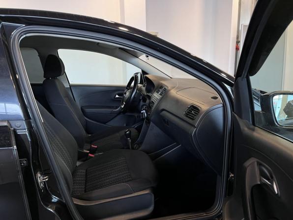 Volkswagen Polo V Рестайлинг с пробегом 2016 года, цена 883 000 рублей, 207003 км, седан, Автокод Объявления