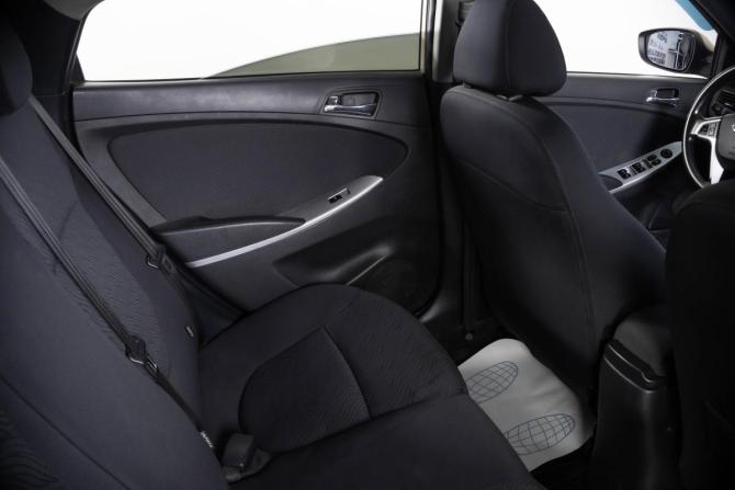 Hyundai Solaris I с пробегом 2013 года, цена 569 000 рублей, 318000 км, седан, Автокод Объявления