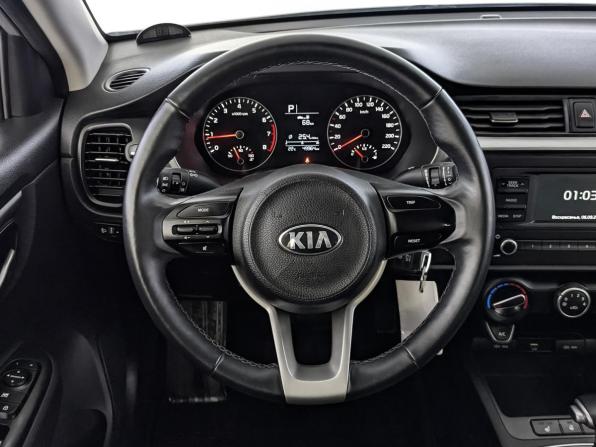 Kia Rio IV Рестайлинг с пробегом 2021 года, цена 1 665 000 рублей, 49961 км, седан, Автокод Объявления