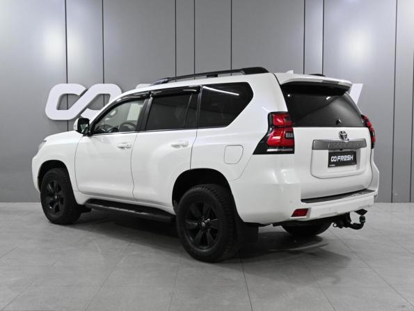Toyota Land Cruiser Prado 150 Series Рестайлинг 2 с пробегом 2019 года, цена 4 699 000 рублей, 195906 км, внедорожник, Автокод Объявления