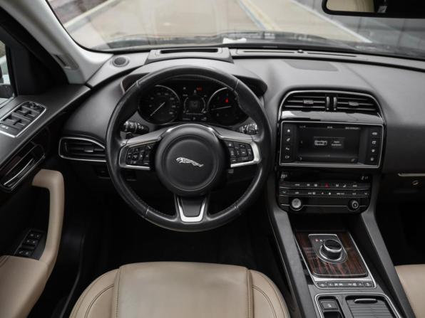 Jaguar F-Pace I с пробегом 2017 года, цена 2 369 000 рублей, 172299 км, внедорожник, Автокод Объявления