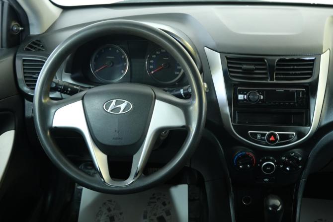 Hyundai Solaris I с пробегом 2014 года, цена 899 000 рублей, 182000 км, седан, Автокод Объявления