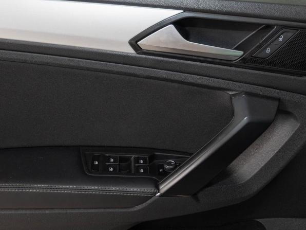Volkswagen Tiguan II с пробегом 2017 года, цена 2 240 000 рублей, 199000 км, внедорожник, Автокод Объявления
