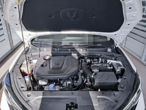 Changan Eado Plus с пробегом 2023 года, цена 1 750 000 рублей, 18900 км, седан, Автокод Объявления
