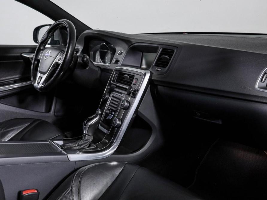 Volvo S60 II Рестайлинг Москва  - изображение 9