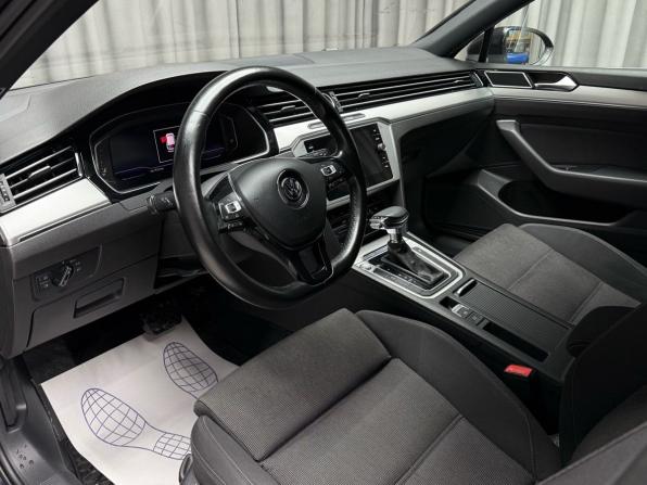 Volkswagen Passat B8 с пробегом 2018 года, цена 1 899 000 рублей, 127043 км, седан, Автокод Объявления