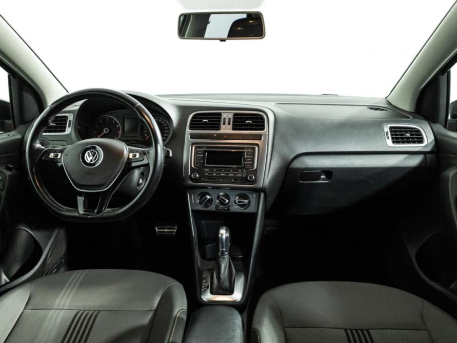 Volkswagen Polo V Рестайлинг Санкт-Петербург  - изображение 13
