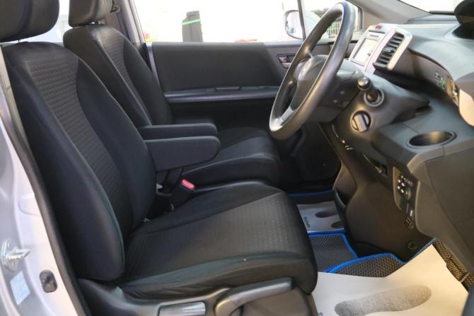Honda Freed I Рестайлинг с пробегом 2012 года, цена 1 079 000 рублей, 198000 км, компактвэн, Автокод Объявления