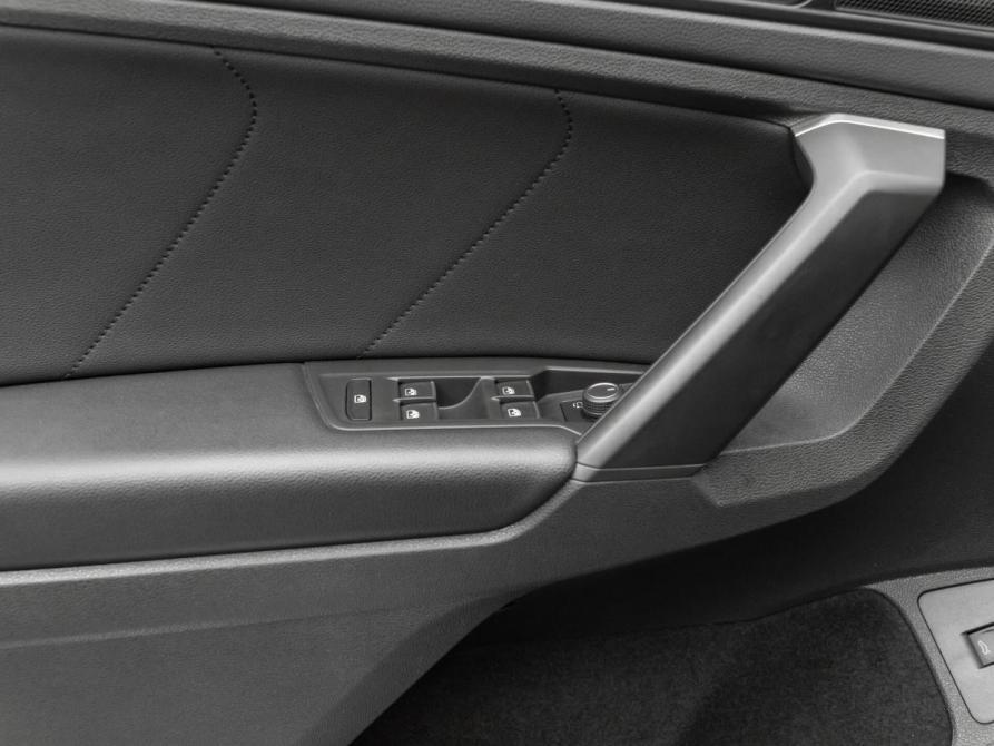 Volkswagen Tiguan II Рестайлинг Москва  - изображение 15
