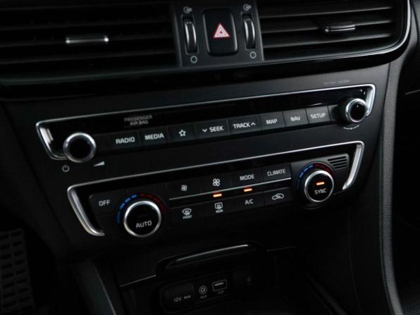 Kia Optima IV Рестайлинг с пробегом 2019 года, цена 2 293 444 рубля, 89705 км, седан, Автокод Объявления