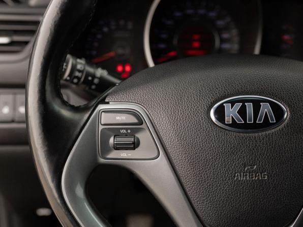 Kia Rio III Рестайлинг с пробегом 2016 года, цена 820 000 рублей, 156077 км, хэтчбек, Автокод Объявления