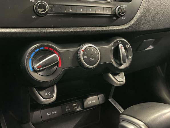 Kia Rio IV с пробегом 2020 года, цена 1 550 000 рублей, 72375 км, седан, Автокод Объявления