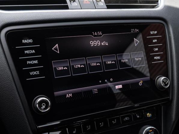 Skoda Octavia III (A7) Рестайлинг с пробегом 2018 года, цена 1 830 000 рублей, 166233 км, лифтбек, Автокод Объявления