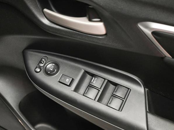 Honda Fit III с пробегом 2014 года, цена 1 100 000 рублей, 84084 км, хэтчбек, Автокод Объявления