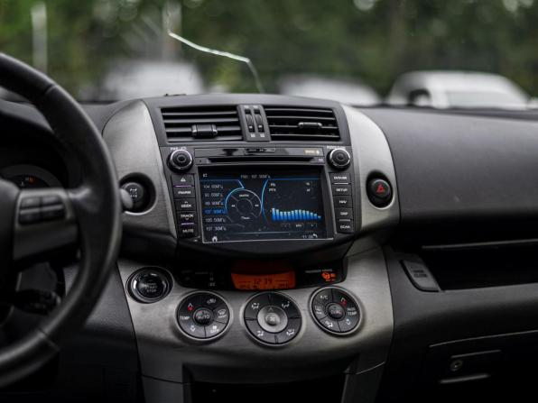 Toyota RAV4 III (XA30) Рестайлинг с пробегом 2012 года, цена 1 199 000 рублей, 212632 км, внедорожник, Автокод Объявления