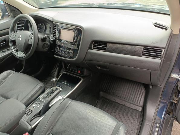 Mitsubishi Outlander III Рестайлинг 2 с пробегом 2017 года, цена 1 449 000 рублей, 249969 км, внедорожник, Автокод Объявления