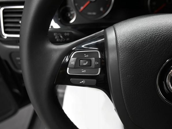 Volkswagen Touareg II с пробегом 2011 года, цена 1 795 000 рублей, 285267 км, внедорожник, Автокод Объявления