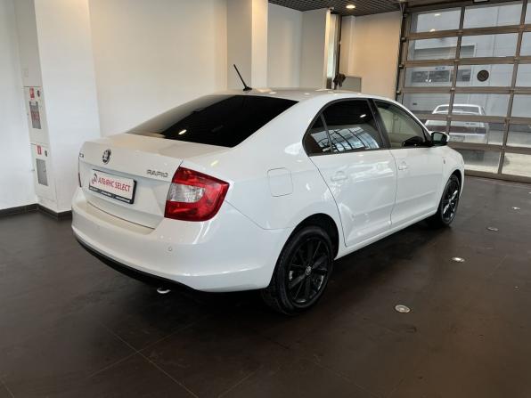 Skoda Rapid I с пробегом 2016 года, цена 1 079 000 рублей, 160367 км, лифтбек, Автокод Объявления