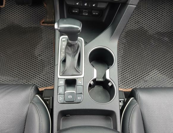 Kia Sportage IV Рестайлинг с пробегом 2018 года, цена 2 197 000 рублей, 162783 км, внедорожник, Автокод Объявления