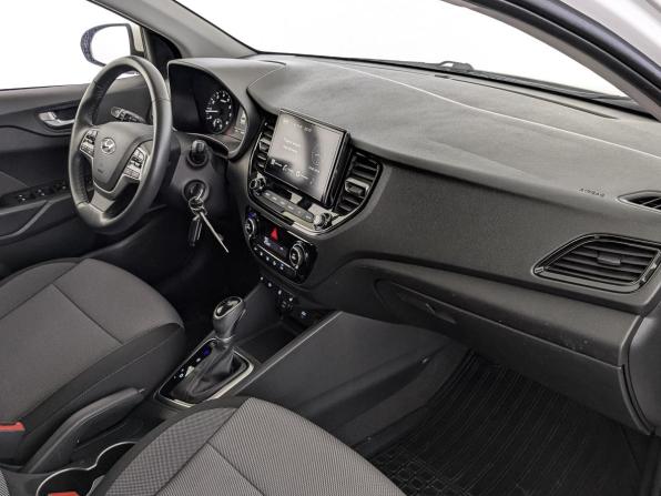Hyundai Solaris II Рестайлинг с пробегом 2022 года, цена 1 890 000 рублей, 36733 км, седан, Автокод Объявления