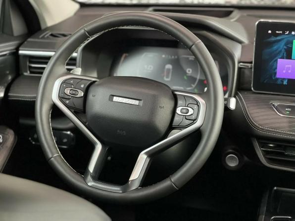Haval Jolion I с пробегом 2023 года, цена 1 795 000 рублей, 45574 км, внедорожник, Автокод Объявления
