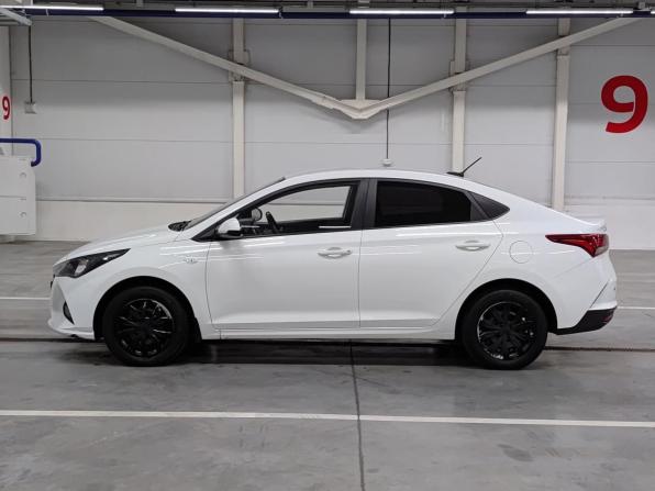 Hyundai Solaris II Рестайлинг с пробегом 2020 года, цена 1 350 000 рублей, 83043 км, седан, Автокод Объявления