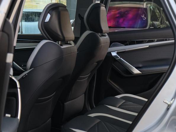 Geely Atlas II с пробегом 2024 года, цена 3 320 000 рублей, 17953 км, внедорожник, Автокод Объявления