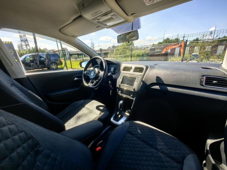 Volkswagen Polo V Рестайлинг Санкт-Петербург  - изображение 12
